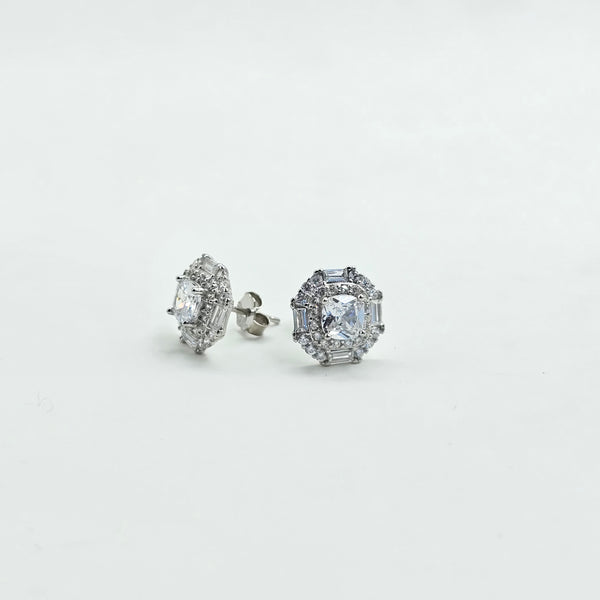 Nova Glow Studs