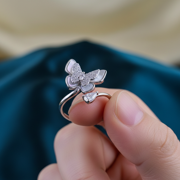 The Flutter-By Flora