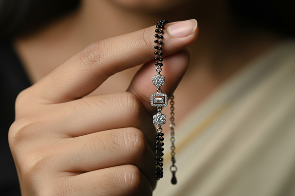 The Neo-Trad Hand Mangalsutra