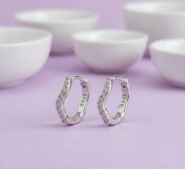 Stellar Wave Hoops