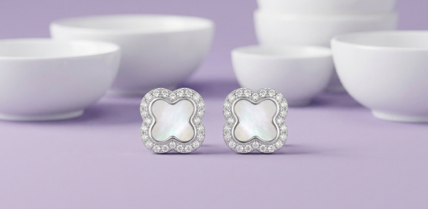 Celeste Clover Studs π