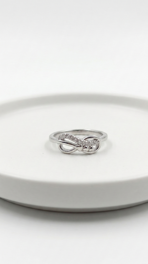 Eternal Knot Crystal Ring – 925 Sterling Silver